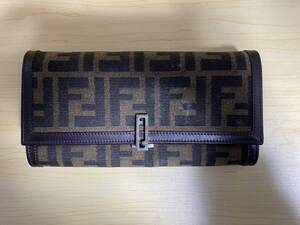 B　0442 C-2　AH FENDI フェンディ ズッカ柄 キャンバス×レザー 二つ折り 長財布 ウォレット 小銭入れ 札入れ カード入れ ブラウン系