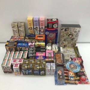 05w06433★1円~ 【グッズセット】 ワンピース フィギュア 時計 腕時計 財布 コインケース ジグソーパズル 掛け軸 のれん 貯金箱 他 中古品