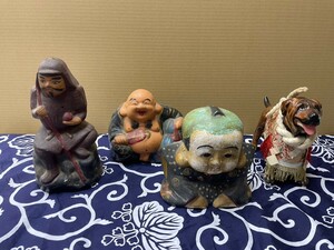 【在庫処分セール】置物4点セット　検:福助　土佐犬　大黒様　何かの神　縁起物　訳あり　激安　蚤の市　アンティーク　人形　骨董品