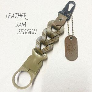 レザードリンクホルダー ベージュ 本革 LEATHER JAM SESSION アースカラー ワニ クロコ型押 迷彩 軍物 登山 キャンプ ペットボトルホルダー