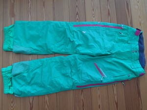 クリーニング済　ピークパフォーマンス　ヘリロフトパンツ（中綿）女性アジアXSサイズ　Peak Performance Heli Loft Pants　gore-tex