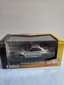 絶版ミニカー EBBRO エブロ 日産 スカイライン GT-R R34 V-SPECⅡ 1/43 ミニカー シルバー NISSAN SKYLINE GT-R BNR34 V specII 箱劣化