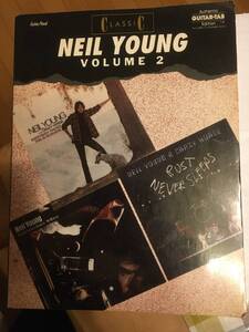 送料無料　輸入ギタースコア 　ニール・ヤング　NEIL YOUNG Volume2 全8曲