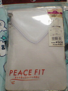 【未使用】PEACE FIT メンズVネック半袖シャツ 4L オフホワイト★紳士肌着 接触温感インナー AEON イオン