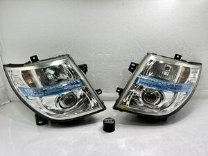 エルグランド　E51　後期　ハイウェイスター　ヘッドライト　左右　コイト　100-24852　キセノン　HID　(SSS-21)