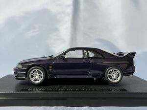 エブロ製　ニッサン　スカイライン　GT-R (R33) Vスペック　　　1995年　　　1/43