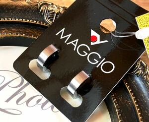 未使用 MAGGIO フープピアス メンズ レディース メタリック シルバーカラー リング 4mm アクセサリー 新品 earrings vintage accessory F1