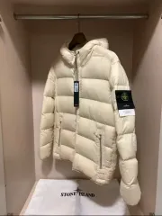 【雷市場（ポンジャン）商品韓国直送】 STONE ISLAND(ストーンアイランド) シームレスパッド