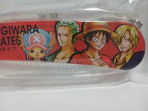 ONE PIECE　ワンピース　折りたたみ 携帯　くし 新品 レッド a