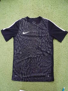 ナイキ　NIKE　半袖　Tシャツ　ドライフィット　サイズS　メンズ　着丈約65　165/84A　美品