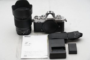 ☆実用品☆ ニコン Z fc ニッコール Z 50㎜ F=1:1.8 S　NIKON Z fc NIKKOR Z 50 1.8 S 大人気のミラーレスカメラ　お見逃しなく　おススメ