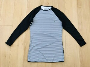 【美品】Hurley ハーレー＊ボーダー＊ラッシュガード＊黒×白＊M