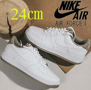 【送料無料】【新品】24㎝　NIKE AIR FORCE 1 ’07 ナイキ　エアフォース1 