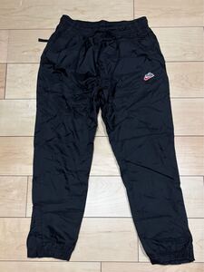 ナイキ NIKE パンツ メンズ HE WR パッチ ナイロンパンツ ボトムス メンズ 男性用 CQ8917-010 サイズＬ　ブラック