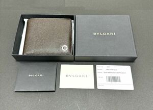 未使用　BVLGARI 　ブルガリ　 二つ折り財布　レザー　ブラウン