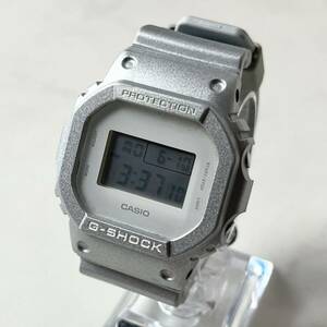 【人気モデル】 実働 CASIO G-SHOCK DW-5600SG カシオ Gショック デジタル 5600 メンズ 腕時計 ウォッチ シルバー 稼働品