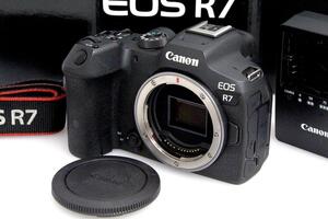 並品｜キヤノン EOS R7 ボディ CA01-A10440-3Y4