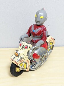 当時物 70年代 帰ってきたウルトラマン ブリキ人形 昭和レトロ ビンテージ 円谷プロ フィギュア 人形 バイク 