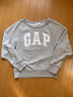 【美品】GAP グレー トレーナーS〜Mサイズ