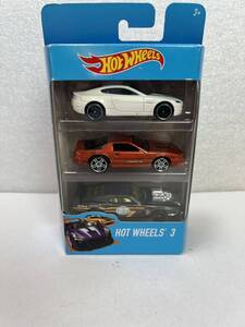 レア絶版希少！HOT WHEELS 3／ホットウィール ！アストンマーチン・カマロＺ28など！３台セット！新品未使用未開封品！1/64スケール！