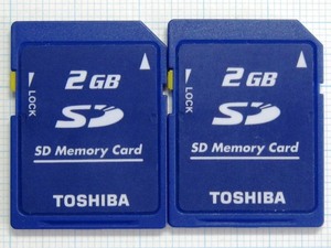 ★TOSHIBA ＳＤメモリーカード ２ＧＢ ２枚 中古★送料６３円～