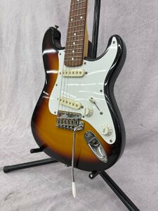 □t2605　現状品★Fender 　フェンダー　strat 　 #L039679　ミニギター　エレキギター　ソフトケース付