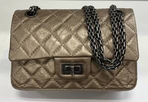 CHANEL マトラッセ 2.55 ダブルフラップ チェーンショルダーバッグ 斜め掛けバッグ クローム金具 ゴールド系 店舗受取可