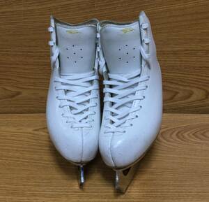 フィギュアスケート靴　オーバーチュア　EDEA 表示215