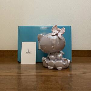 入手困難 リヤドロ 正規品 キティー サンリオ キティーちゃん 置き物 新品 LLADRO 14x16x23cm プレゼント 置物 インテリア 箱付き