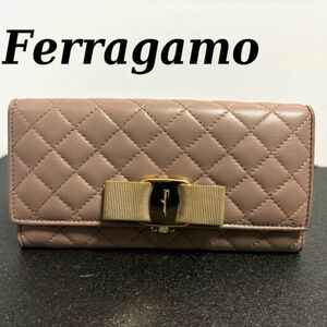 サルヴァトーレ フェラガモ　長財布　ピンク　財布　Ferragamo　s30