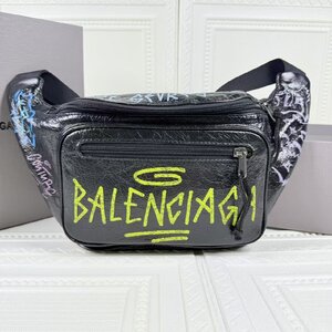 1 円 美 品 Balenciaga バレンシアガ ウエストポーチ グラフィティプリントのラムレザー ブラック