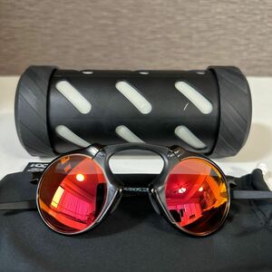 【美品】OAKLEY オークリー MADMAN サングラス 偏光レンズ