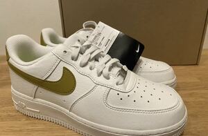 即決23.5cm NIKE AIR FORCE1 ナイキ エアフォース1 スニーカー WMNS AIR FORCE 1 07 ホワイト 白 新品正規