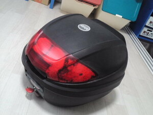 GIVI 　リヤボックス　中古