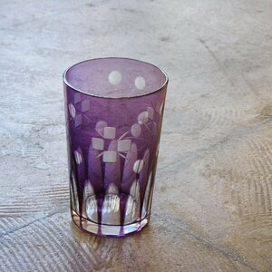 紫色被せ 切子のコップ HK-a-03017 / 古道具 アンティーク 切り子 硝子 カットガラス 昭和レトロ
