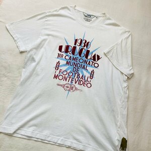 FIFA　1930 URUGUAY　A CELEBRATION OF FIFA WORLD CUP　CHAMPIONS　プリント Tシャツ　ホワイト/白　XL