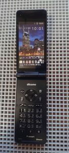 美品 P-01J ブラック docomo panasonic 