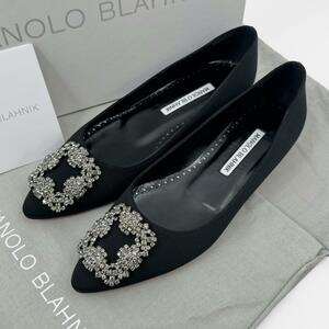 未使用に近い マノロブラニク ハンギシ パンプス フラットシューズ MANOLO BLAHNIK ビジュー クリスタル スワロフスキー 36.5 黒 ブラック