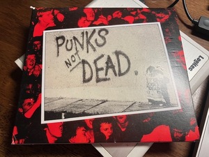 CD THE EXPLOITED PUNKS NOT DEAD ボーナストラック12曲収録　punk パンク天国