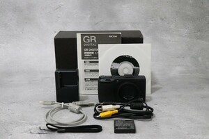 【美品】 リコー RICOH GR DIGITAL III 3 コンパクトデジタルカメラ 元箱付き