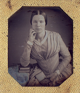 銀板写真 ダゲレオタイプ 女性 彩色 19世紀 ケース ガラス写真 古写真 アンティーク 湿板 乾板 肖像写真 西洋 骨董 江戸 戦前 湿版 送料込