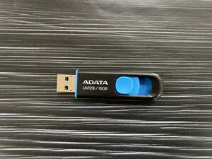 【中古・初期化済・動作確認済】ADATA USBメモリー 16GB USB3.0 動作確認済 送料無料 23197