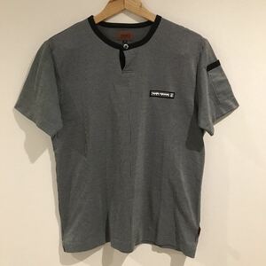 【美品状態良好】TAKEO KIKUCHI タケオ キクチ 半袖Tシャツ ボタン 袖ポケット ストライプ柄 グレー Mサイズ メンズ コットン ポリエステル