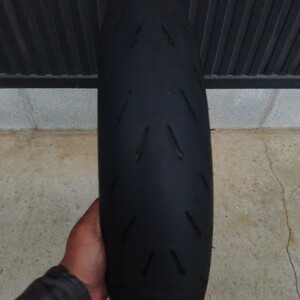 ミシュラン　パワーGP 120/70 17　Michelin Power GP Power RS 120 70 17