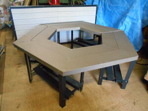 ヘキサテーブル　2分割　シルバー　ケース付　高さ34cm　サイドテーブル　6角/焚き火テーブル　ガルバ　折畳み　ネジ/クリップ接続 　自作