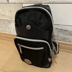 【美品】Orobianco オロビアンコ ショルダーバッグ ボディバッグ