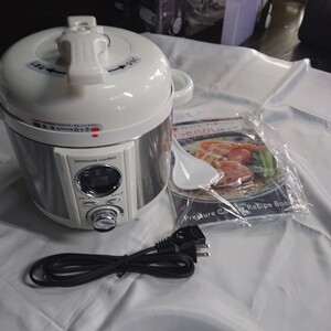 美品 コイズミ 電気圧力鍋 LPC-T12 2.0L 600W 100サイズ