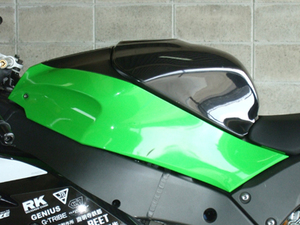 ZX-10R 11～20、21～　タンクパッド FRP黒　クレバーウルフ 　