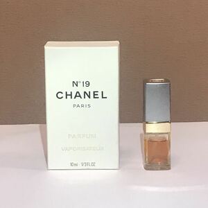 ☆シャネル CHANEL No.19 パルファム　ヴァポリザター spray 10ml 内容量約7～8割　中古品