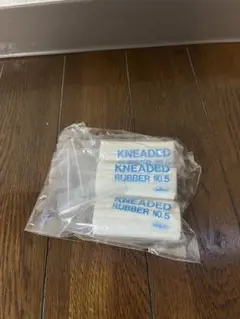 Kneaded Rubber No.5 3個入り ホルベイン 練りゴム